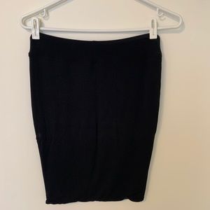 Encircled reversible pencil skirt